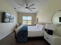 Paradise 4 Bedroom Heated Pool Home Near IMG Academy and Siesta Key Beach Các khách sạn gần LECOM Bradenton