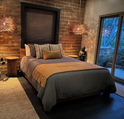 12 bedrooms Custom Home w/ 2 casita's, 18-hole chipping course & man-cave