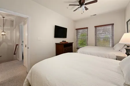 GlenRiddle Townhouse #104