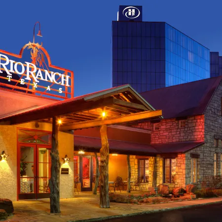 Hilton Houston Westchase Отели рядом с достопримечательностью «Мемориал Сити»