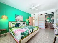 2-bedroom vacation home just 11 minutes from Siesta Key Beach Hotels near Beneva Marketplace