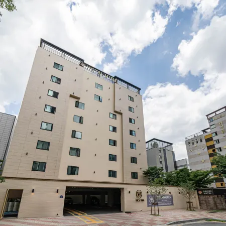 Gimhae Jangyu Vibe Hotel
