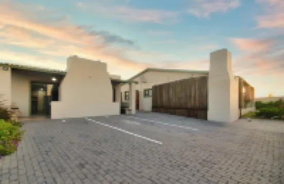 Land's Edge Eco Friendly Cottages and Apartments