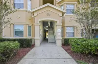2/2 Condo Minutes From Disney at Terrace Ridge at Town Center