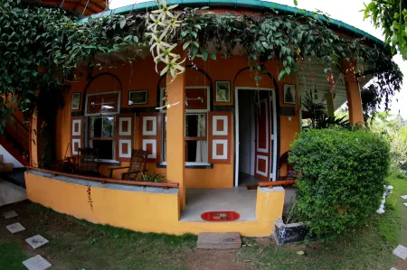 Tea Garden Holiday Inn