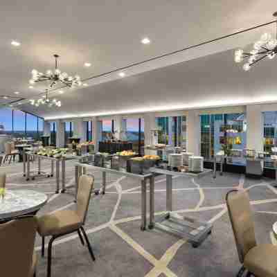 Hyatt Regency Bethesda Dining/Meeting Rooms