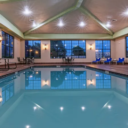 Holiday Inn Express & Suites TULSA S BROKEN ARROW HWY 51 by IHG