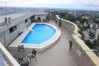 Residence le Carat Bonapriso - Rooftop Pools
