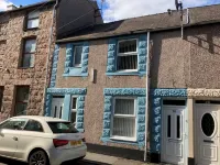 Chapel St Apartments Hotels near Caernarfon Castle