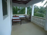 Dudu Villas N Backpackers Hotels in Shela