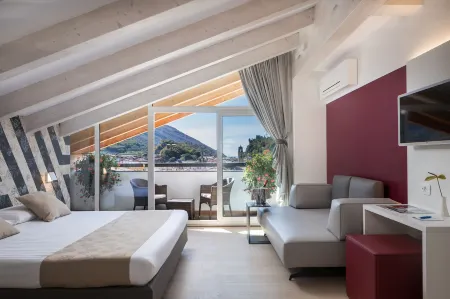 Hotel Continental - TonelliHotels