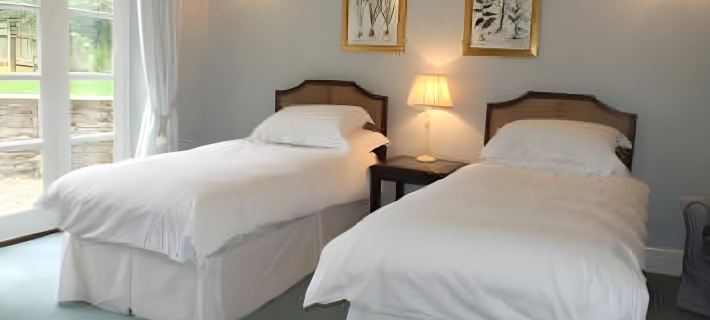 Well Cottage B&B Hotele w: Cirencester