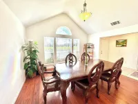 Charming 3-bedroom house with WiFi, AC in welcoming Duncanville