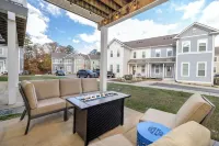 Game Room! Pontoon Rental~Boat Slip~Fire Pit