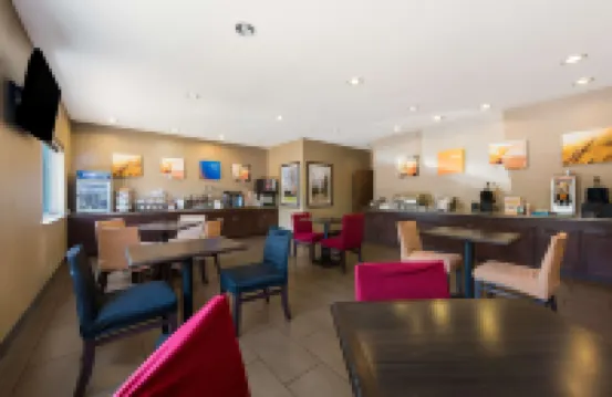 Comfort Inn East