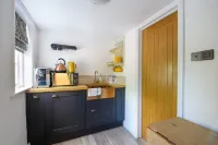 Executive Suite with Private Hot Tub Skytv - Park Yeri