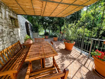 Serene Tuscan Retreat with Breathtaking Views