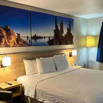 Days Inn by Wyndham Ridgecrest Near China Lake Naval Station Rooms