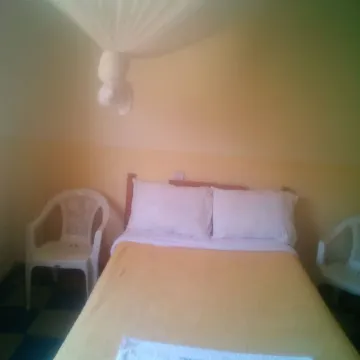 Chania Tourist Lodge