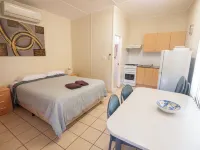 Belair Gardens Caravan Park Hotel a Geraldton