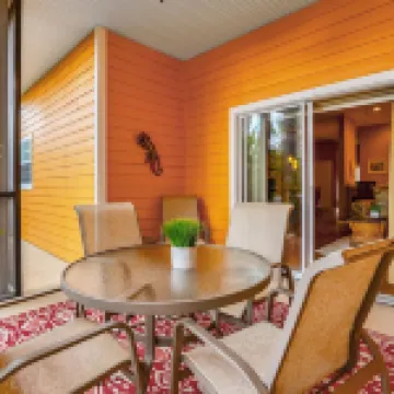 1st Level Poolbeach Disney Area