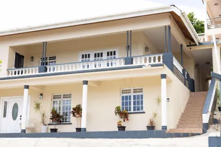 La Maison 29 Отели в г. Канфилд