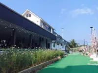 Coconut Garden Garden Cafe Hotels near Doi Tung