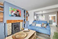 Host & Stay - Damson Cottage