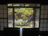 Island Inn Haru.