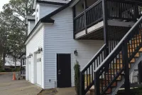 Stunning Lakefront Sanctuary: Your Perfect Getaway Hotels near Walgreens