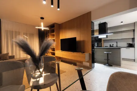 Royalton Suites Отели рядом с Аэропорт Клуж-Напока