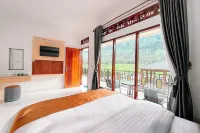Simangande View & Resto By Helocus Hotels in Tuktuk Siadong