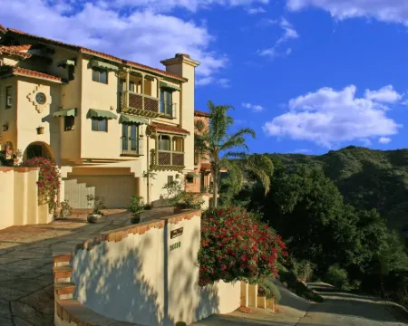 Topanga Canyon Inn Bed and Breakfast Hotels in Topanga