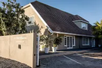 Le Petit Chateau Guest House