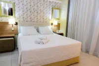 Larison Economy