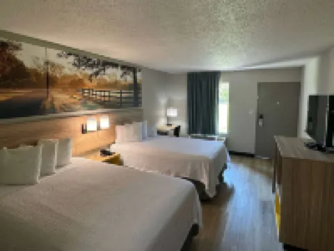Days Inn by Wyndham Crystal River Hotels in Citrus County