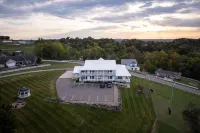 Hillside Villa Ohio Hotels in Paint Township
