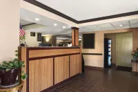Super 8 by Wyndham Taylor/Detroit Area Hotels in Southgate
