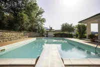La Villa - Luxury Home Hotels in Configni
