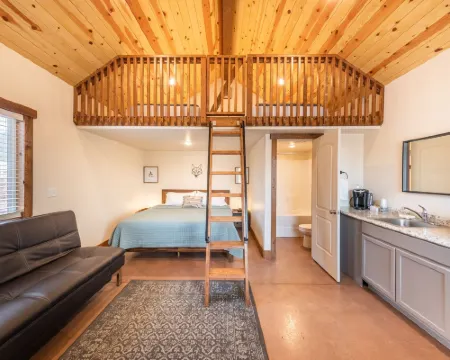 醋栗旅館 蘋果谷酒店