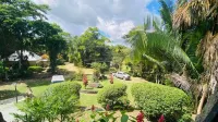 Calico Jack's Village Hoteles en Seven Miles El Progresso