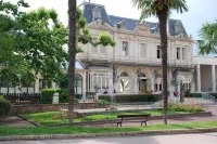 Rev'Hôtel Lamalou les bains Hôtels à : Faugères
