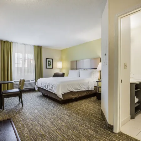 Candlewood Suites VIRGINIA BEACH TOWN CENTER by IHG