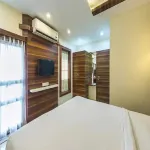 Hotel Raj Palace Hotels in Hivare Zare
