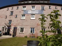 Blue Doors Hostel Ktv Hotels in Rostock