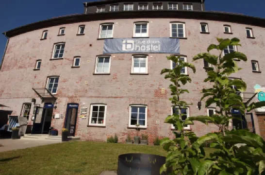 Blue Doors Hostel Ktv Hotel a 