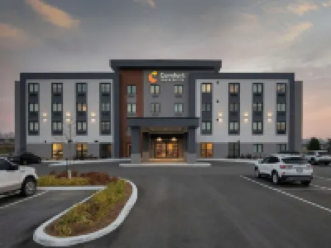 Comfort Inn & Suites Hotels in Carleton Place