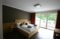 Hotel Herzblut - Joker Card Included in Summer