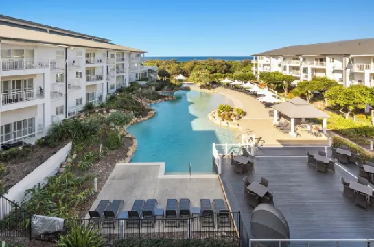 The Pool Resort Kingscliff - Private Apartments by Holiday Management Company