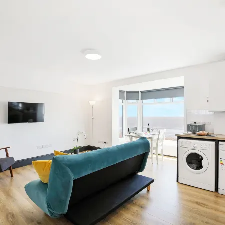 Tyme Suites on Kingsway